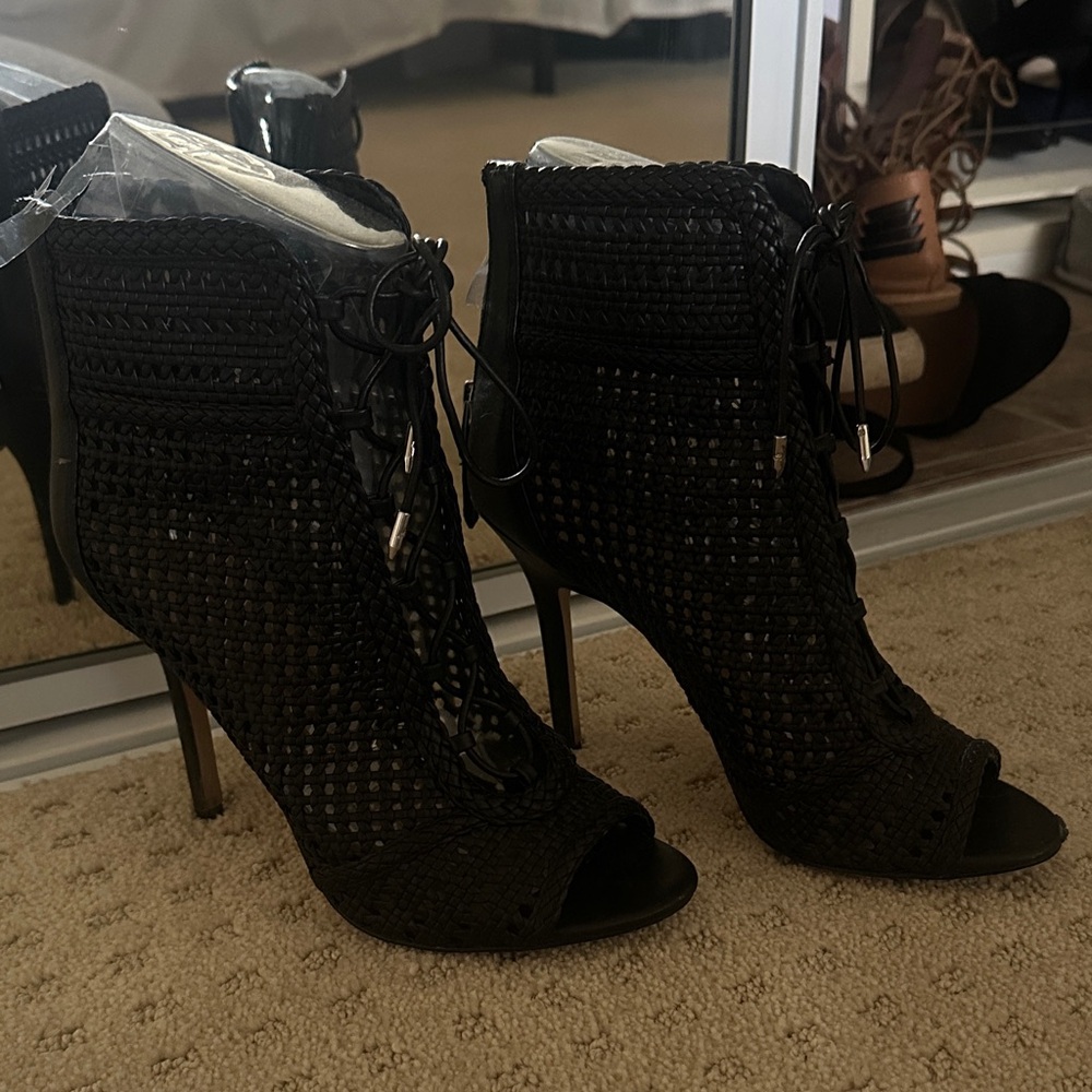 Sam Edelman Black Open-Toe Lace-Up cage Heels